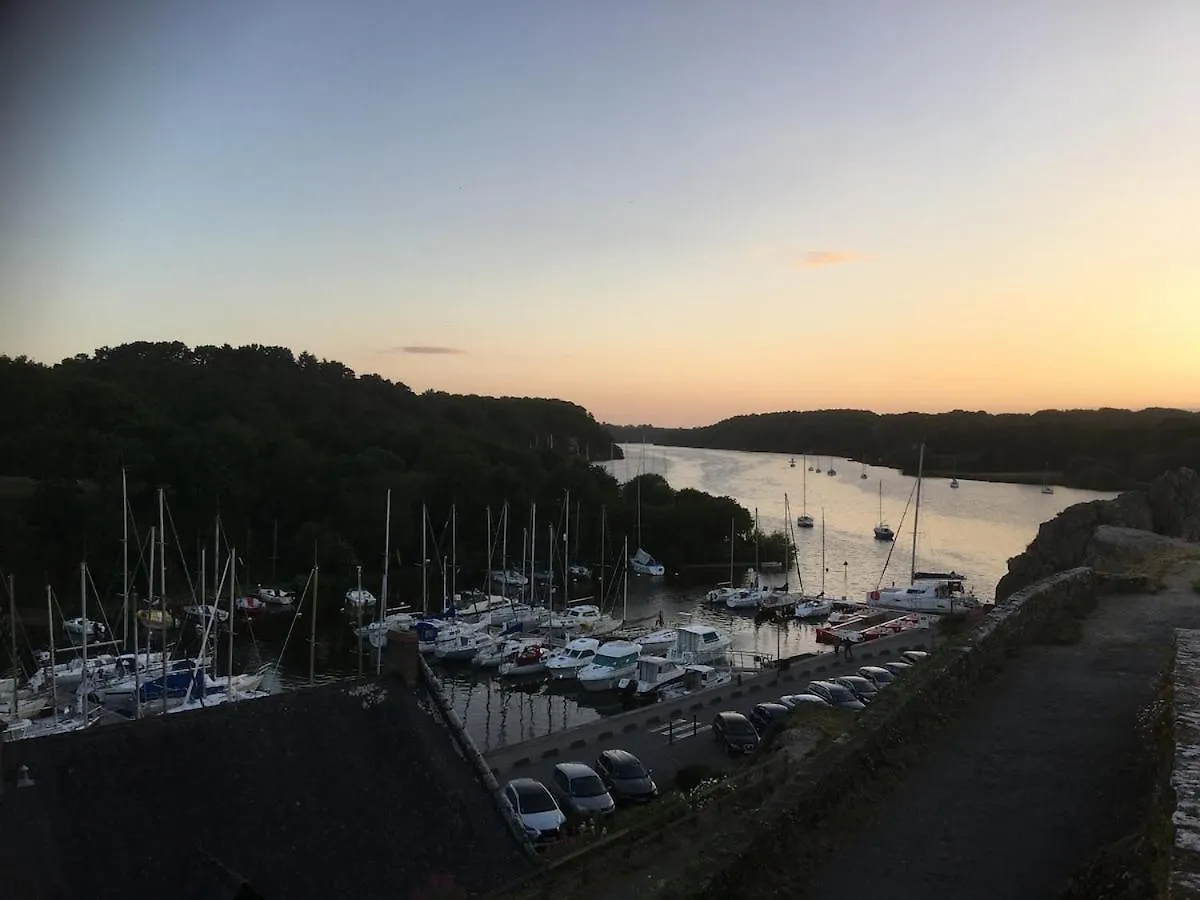Le Petit Breizh, Gites Culturel Aux Petits Bonheur Férel